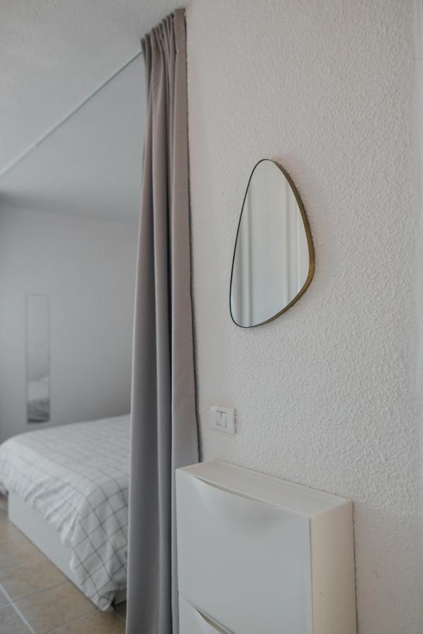 לוס כריסטיאנוס Confortable Estudio En Los Cristianos מראה חיצוני תמונה